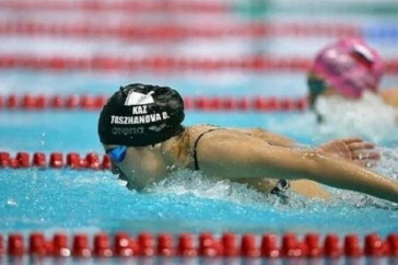 Фотография к новости: Казахстанка установила рекорд на чемпионате мира по плаванию