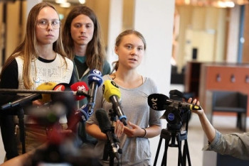 Фотография к новости: Грету Тунберг оштрафовали на $144 за неповиновение полиции