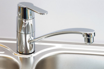 Фотография к новости: Жителям Алматы установили биотуалеты из-за ограничения водоснабжения