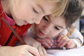 Фотография к новости: В Шымкенте отменяют трёхсменное обучение