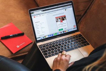 Фотография к новости: Названы самые популярные способы поиска работы среди казахстанцев