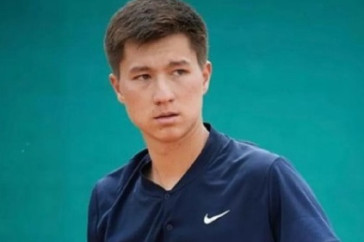 Фотография к новости: Бейбит Жукаев неожиданно испытал проблемы с 18-летним теннисистом без рейтинга