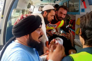 Фотография к новости: В Пакистане взорвалась бомба: погибли не менее 40 человек