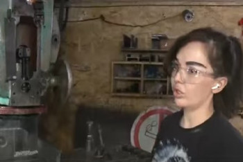 Фотография к новости: Непривычную для женщин профессию освоила жительница Актобе