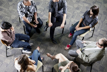 Фотография к новости: Как работает клуб анонимных алкоголиков Казахстана