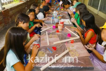 Фотография к новости: Крысиный яд, плесень и вонь - условия в детских лагерях в Боровом