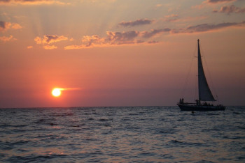 Фотография к новости: Парусник с кокаином на 70 млн евро задержали у берегов Испании