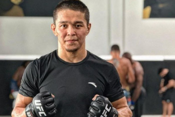 Фотография к новости: Асу Алмабаев получил приятный бонус в виде 50 тысяч долларов