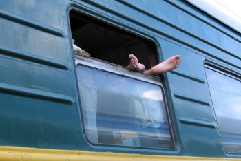 Фотография к новости: Днём задыхаемся, ночью мёрзнем: пассажиры "Байтерека" пожаловались КТЖ на условия в поезде