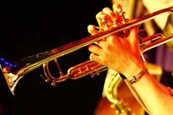 Фотография к новости: Зачем казахам джаз? Как работает единственная джазовая школа в Центральной Азии