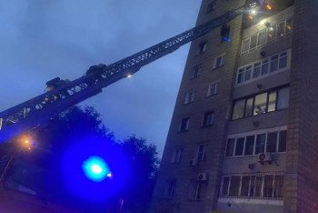 Оставленный на зарядке телефон стал причиной пожара в многоэтажке Усть-Каменогорска