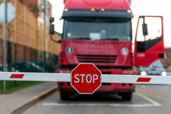 Фотография к новости: Пункт пропуска "Бахты" на границе с Китаем временно не будет работать