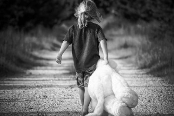 Фотография к новости: Родительских прав лишат маму детей - "маугли" в Алматы