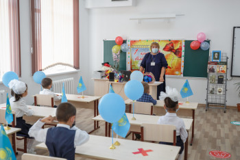 Планшеты, 3D принтеры, цифровая библиотека: ожидания казахстанцев от "комфортных" школ