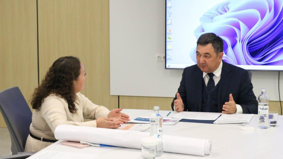 Дархан Кыдырали провел личный прием граждан