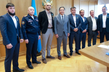 Фотография к новости: В Алматы прошла церемония награждения, спасавших людей при пожаре в микрорайоне Аккент