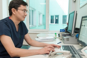 Фотография к новости: Операция по удалению аневризм у девочки длилась 12 часов: нейрохирург о своей работе