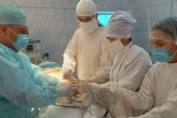 Фотография к новости: Врачи в Жанатасе спасли жизнь мужчине с ножевым ранением в сердце