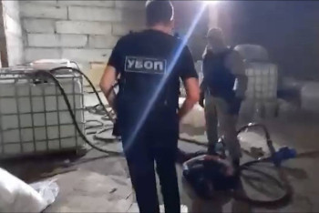 Фотография к новости: 11 тысяч литров незаконного спирта нашли в Усть-Каменогорске