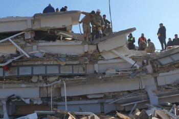 Фотография к новости: О риске обрушения тысяч домов в Стамбуле при землетрясении предупредили власти