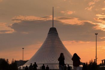 Фотография к новости: В Казахстане хотят ограничить въезд мигрантов в Астану