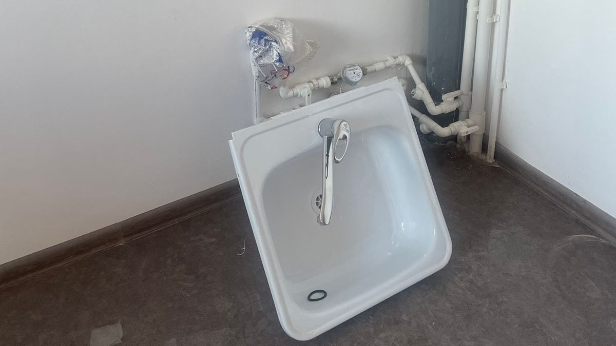 жителей проблемной новостройки.