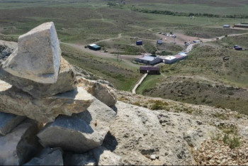 Фотография к новости: Краеведы опровергли легенду о могиле Чингисхана, впервые обследовав дно озера пещеры Коныр-Аулие