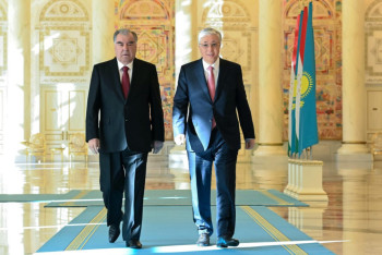 Токаев и Рахмон провели переговоры в Астане