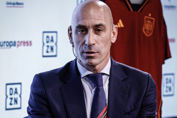 Фотография к новости: Мать поцеловавшего футболистку Рубиалеса объявила голодовку