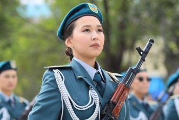 Фотография к новости: Военный институт Сил воздушной обороны впервые принял на обучение девушек