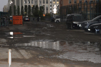 Фотография к новости: Остановки, дороги и интернет: в акимате Астаны ответили на жалобы горожан