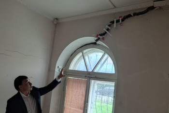 Фотография к новости: Трещит по швам: в Усть-Каменогорске может рухнуть памятник архитектуры со столетней историей