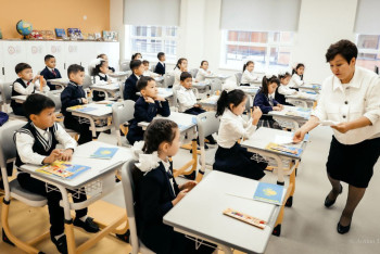 Фотография к новости: Президент Казахстана поздравил учителей и школьников с Днём знаний