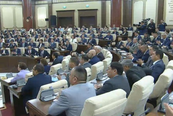 Фотография к новости: Ускорить строительство новых газоперерабатывающих заводов призвал Токаев