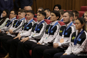 Фотография к новости: Мы должны показывать примеры молодых казахстанцев, которые "сделали себя сами" - глава "Ассамблея жастары"