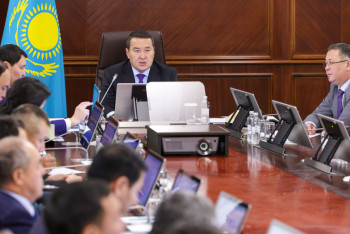 Фотография к новости: Перед Правительством поставлены амбициозные, но достижимые цели — Смаилов