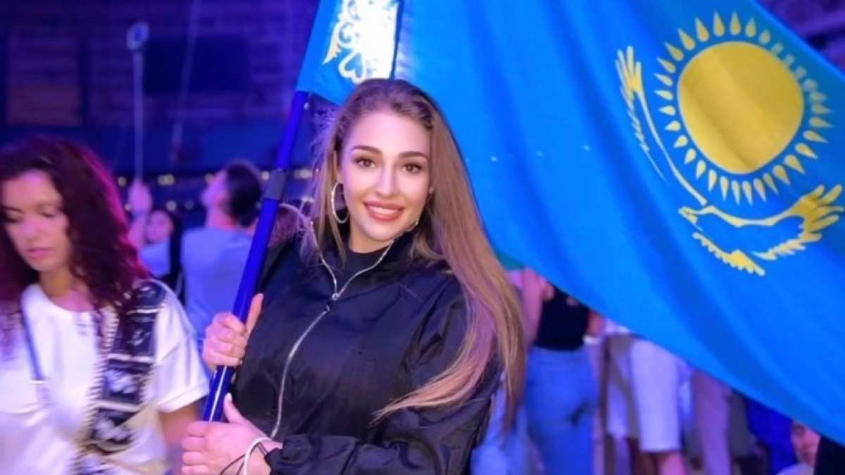 кадр из видео instagram.com/angelina_lukas1997