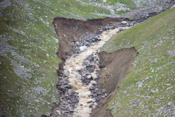 МЧС предупредило казахстанцев об угрозе схода селей