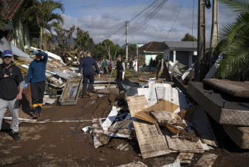 Фотография к новости: Число жертв циклона в Бразилии превысило 30 человек