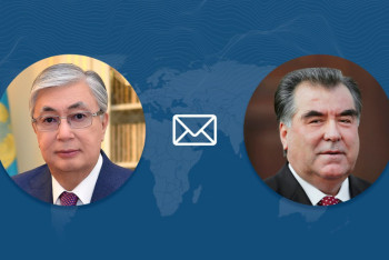 Фотография к новости: Токаев поздравил Рахмона с Днём независимости Таджикистана