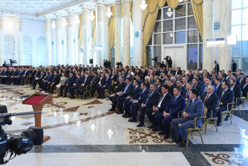 Фотография к новости: Токаев предложил обязать предприятия закупать казахстанские товары и услуги