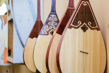 Фотография к новости: О религиозных нападках в адрес домбры высказался мажилисмен