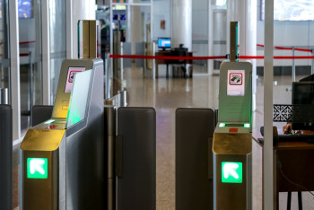 Фотография к новости: Цены на билеты лоукостера Fly Arystan шокировали депутата мажилиса