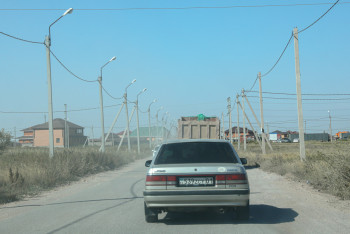 Жители Казахстана отметили, где лучшие дороги в стране