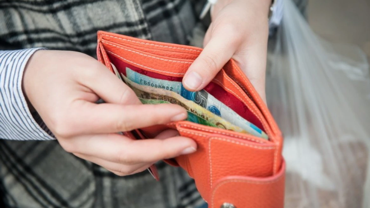 Названы лидеры по расходам населения среди регионов Казахстана