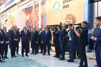 Казахстан обеспечит интернетом 10 сёл в Таджикистане