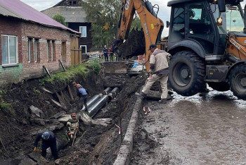 В Риддере при работах на теплосетях повредили жилой дом