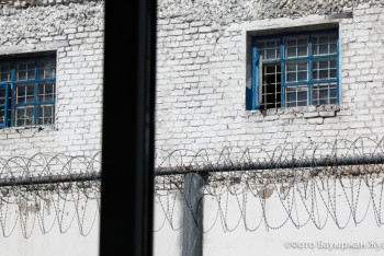 В колонии ВКО осуждённые нанесли себе травмы