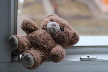 14-летняя павлодарка упала с восьмого этажа