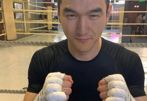 Фотография к новости: Нурлан Сабуров рассказал, кого считает легендой бокса